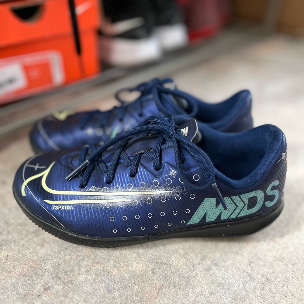 Nike Indoor Soccer Shoes